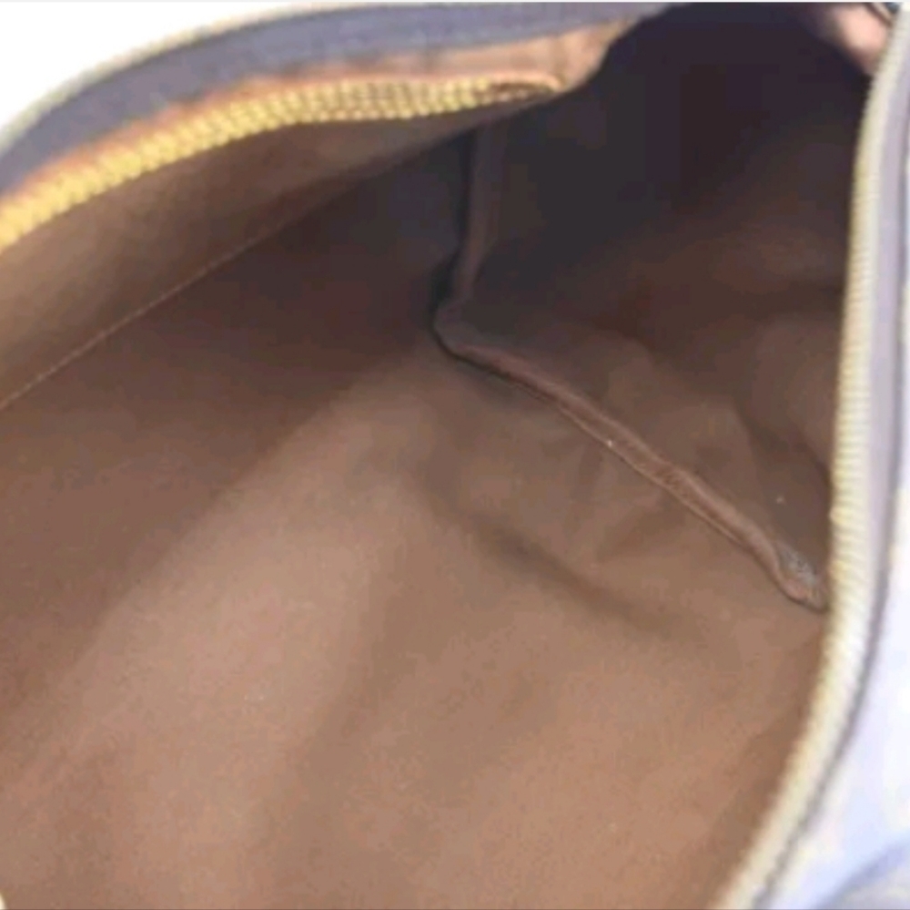 LOUIS VUITTON SPEEDY 30 MONOGRAM BAG - Picture 8 of 13